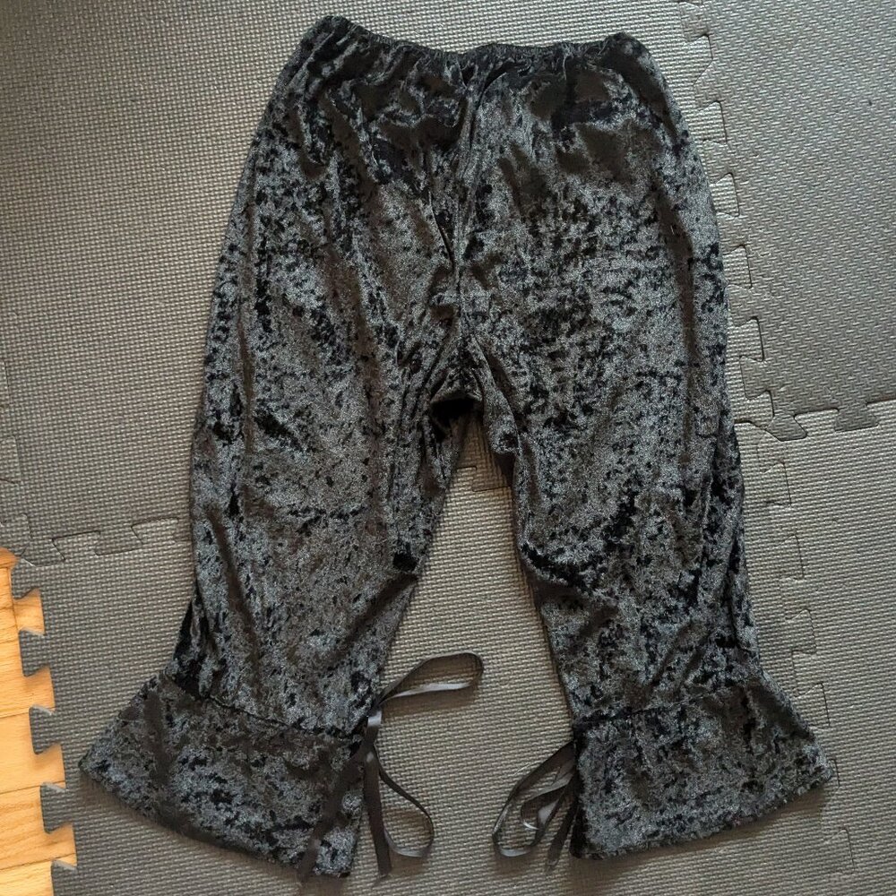 90s crushed velvet bloomers XS S vintage black knee length punk alt goth grunge